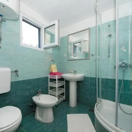 Apartmán With Wifi - 21923 Zlarin